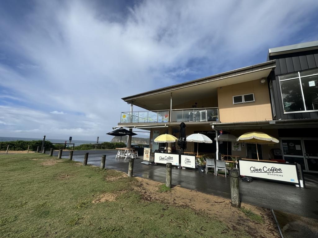 business_695_00009441